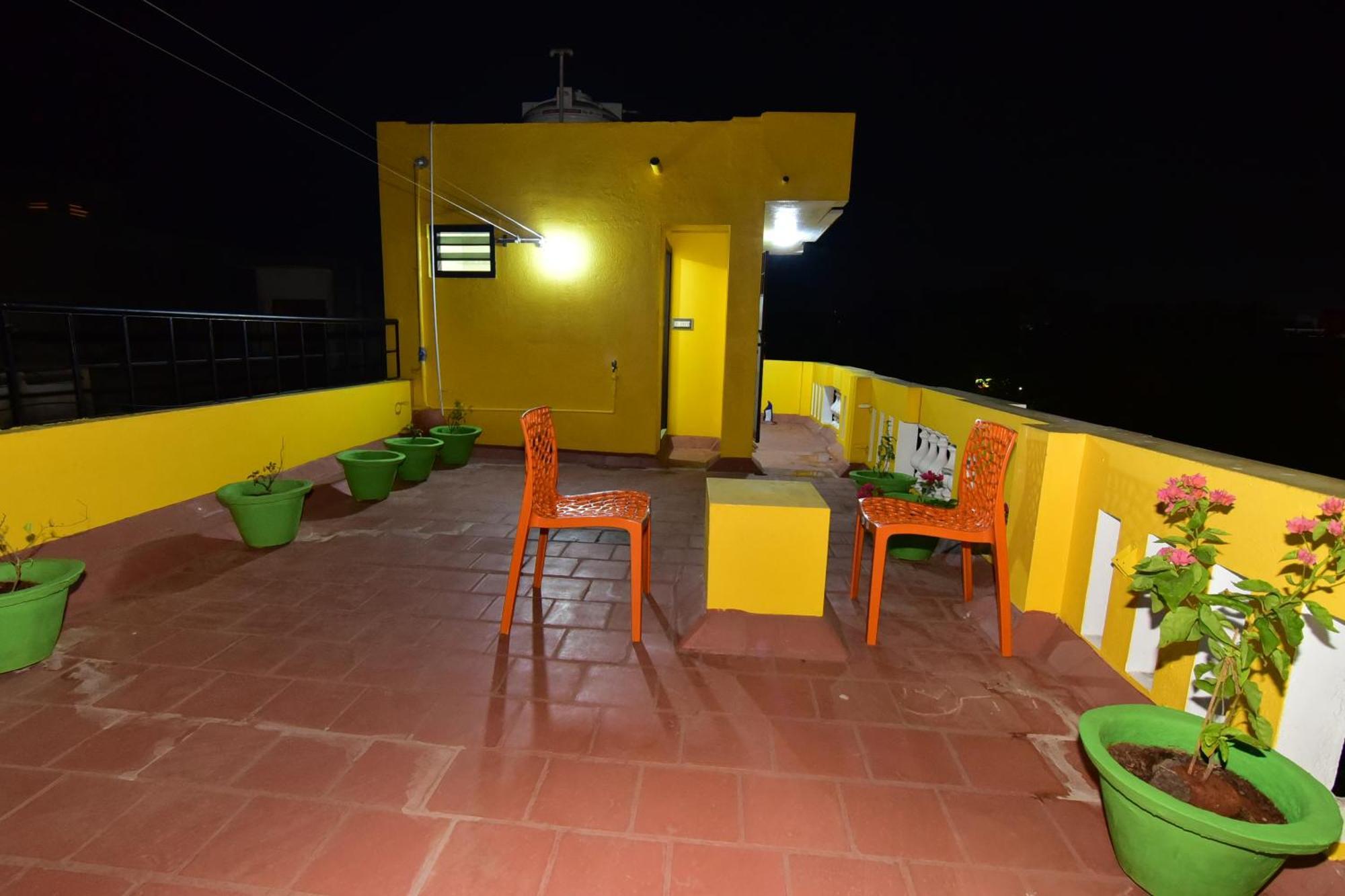 Chez Linda Home Stay ポンディシェリ エクステリア 写真